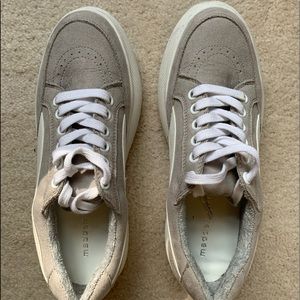 **Excellent condition Madden Girl shoes 6.5